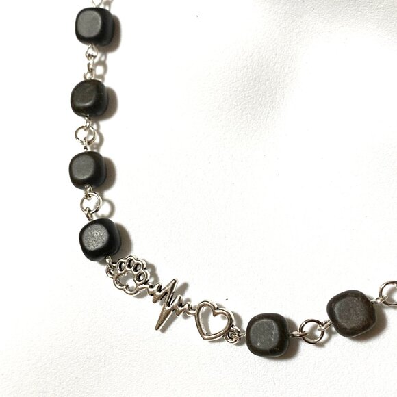 Genuine Black Agate Cube Necklace, Cute Paw Print Heartbeat Pendant + Gemstone - Picture 1 of 9
